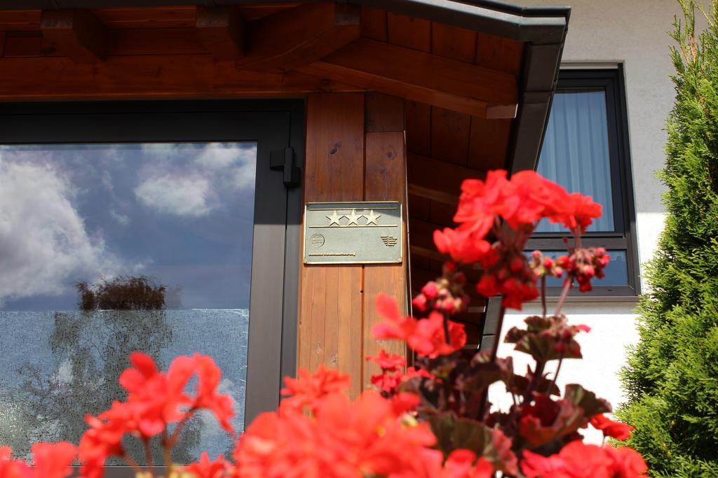 Hotel Drei Lilien Waldbrunn  Extérieur photo
