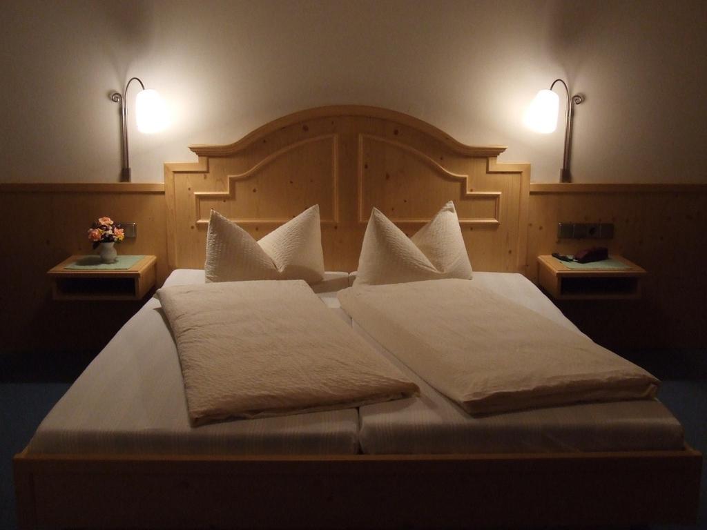Hotel Drei Lilien Waldbrunn  Chambre photo